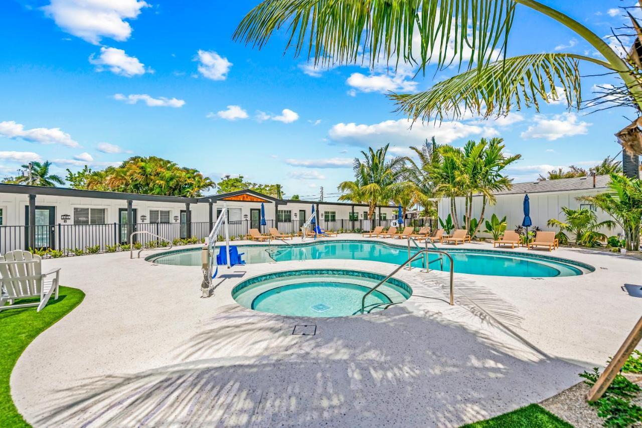 Pelican Post At Anna Maria Island Inn Bradenton Beach Exterior photo