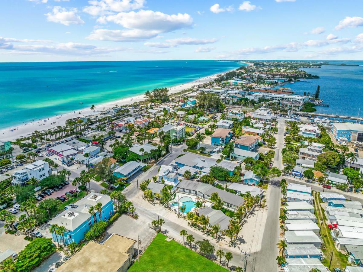 Pelican Post At Anna Maria Island Inn Bradenton Beach Exterior photo
