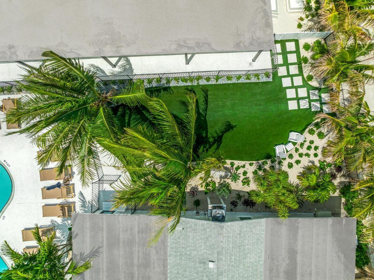 Pelican Post At Anna Maria Island Inn Bradenton Beach Exterior photo